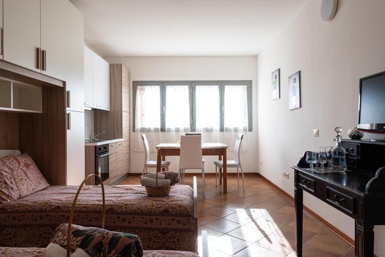 Gold Oasi - Business Solution Aparthotel Ferrara Eksteriør bilde