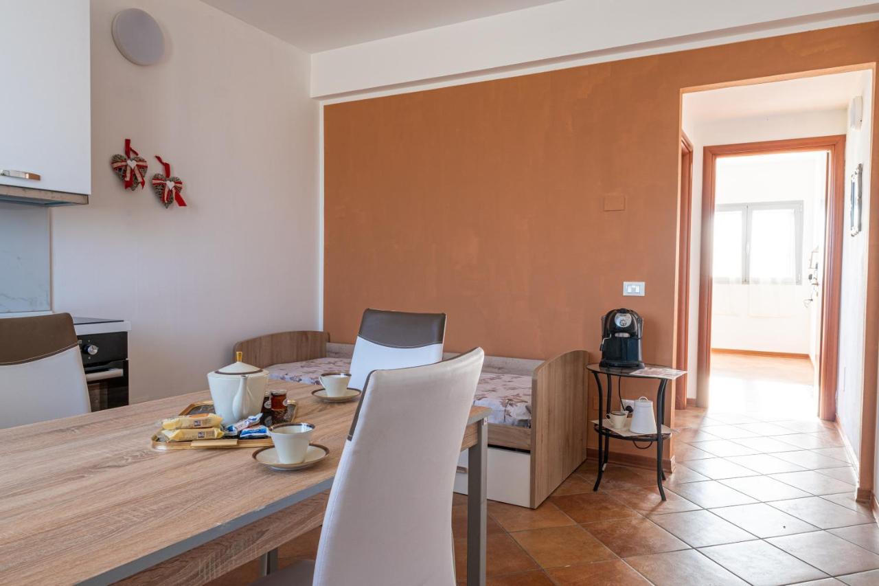 Gold Oasi - Business Solution Aparthotel Ferrara Eksteriør bilde