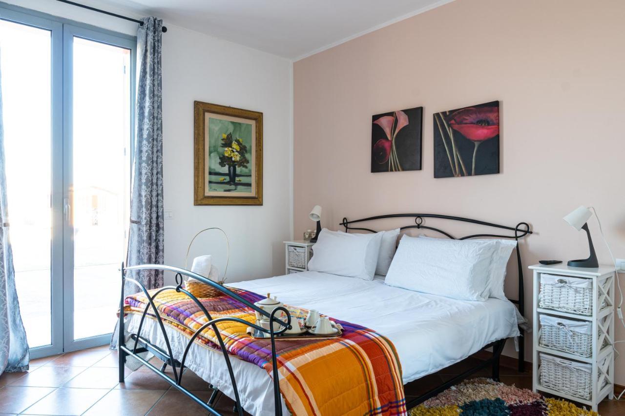 Gold Oasi - Business Solution Aparthotel Ferrara Eksteriør bilde