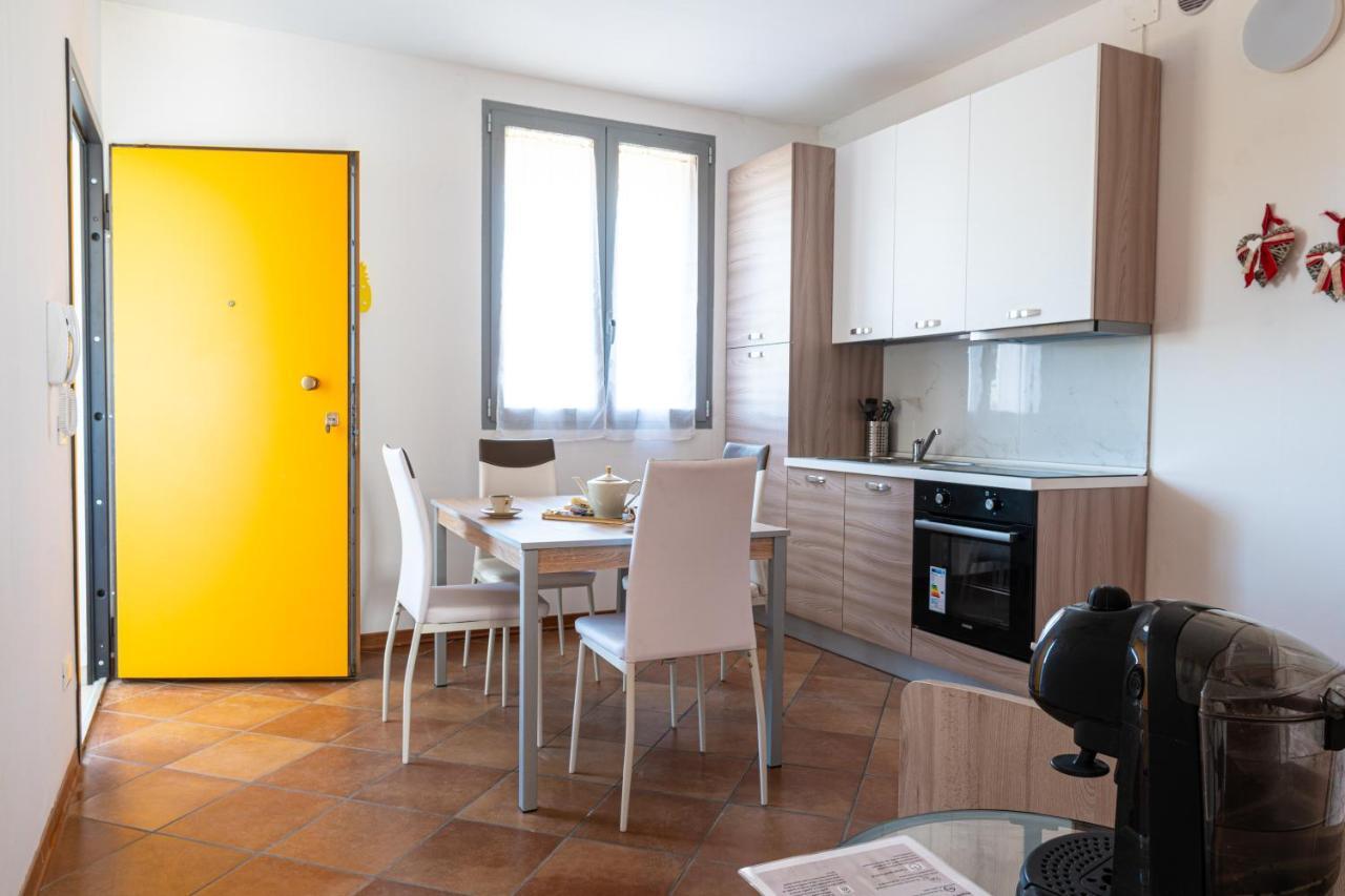 Gold Oasi - Business Solution Aparthotel Ferrara Eksteriør bilde